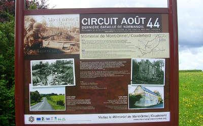 Mont ormel panneau circuit aout 44 routes touristiques de l orne guide du tourisme normandie