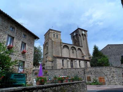 Montarcher village de caractere de loire routes touristiques de la loire guide du tourisme de rhone alpes