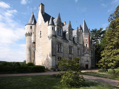 Montresor chateau renaissance plus beau village routes touristiques dans l indre et loire guide du tourisme centre val de loire