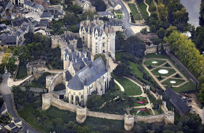 Montreuil bellay petite cite de caractere chateau de montreuil bellay routes touristiques de maine et loire guide du tourisme du pays de la loire