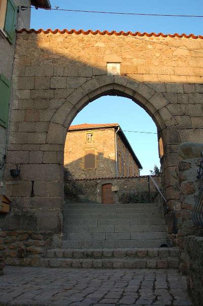 Montrottier le portail de l ancien prieure route touristique du rhone guide du tourisme de rhone alpes
