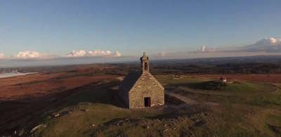 Monts d arree chapelle st michel de braspart les routes touristiques dans le finistere guide du tourisme en bretagne