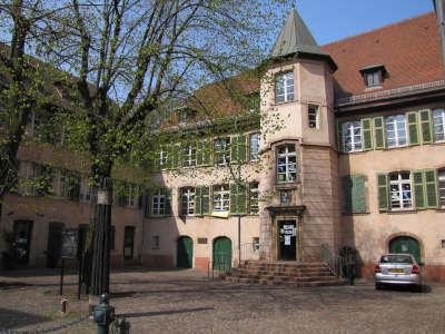 Mulhouse la cour des chaines route touristique du haut rhin guide du tourisme d alsace