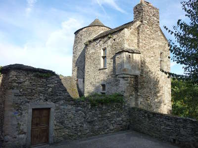 Najac plus beaux villages de france maison du senechal routes touristiques de aveyron guide du tourisme midi pyrenees