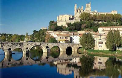 Narbonne ville dart et d histoire routes touristiques de aude guide du tourisme d occitanie