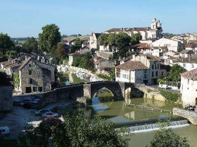 Nerac vieux pont routes touristiques du lot et garonne guide du tourisme d aquitaine