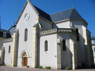 Nevers ville d art et histoire chapelle saint gildard dediee au sacre c ur routes touristiques de la nievre guide touristique de bourgogne