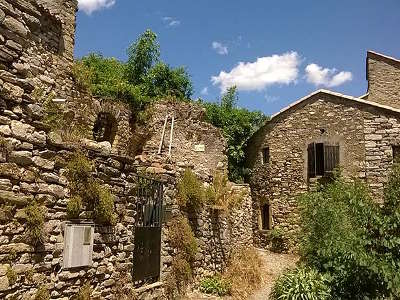 Olargues parc naturel regional du haut languedoc guide touristique de l herault