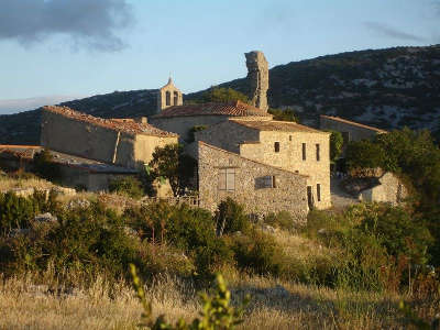 Opoul perillos route des vins d agly guide du tourisme dans les pyrenees orientales