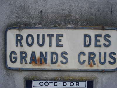 Panneau sur la route des grands cru cote d or guide touristique bourgogne