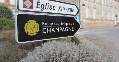 Panneaux route touristique du champagne cote des bar