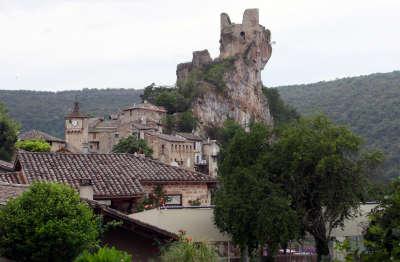 Penne d agenais ancien chateau routes touristiques du lot et garonne guide du tourisme d aquitaine