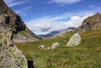 Plateau au dessus de villar d arene parc des ecrins guide du tourisme des hautes alpes