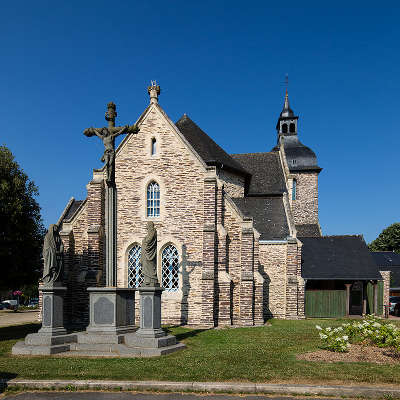 Plelan le grand chevet de l eglise saint pierre routes touristiques dans l ille et vilaine guide du tourisme en bretagne