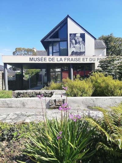 Plougastel daoulas musee de la fraise et du patrimoine road trip dans le finistere guide du tourisme de bretagne