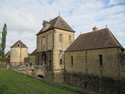 Pontgouin chateau de la riviere le chatelet et les douves road trip dans l eure et loir guide du tourisme centre val de loire
