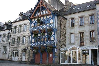 Pontrieux maison la tour eiffel petite cite de caractere routes touristiques dans les cotes d armor guide du tourisme en bretagne