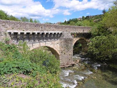 Privas pont dit pont louis xiii les routes touristiques de l ardeche guide du tourisme rhone alpes