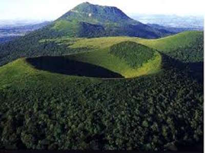 Puy de nugere guuide touristique puy d dome