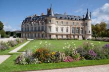 Rambouillet ville d art et d histoire le chateau et son jardin routes touristiques des yvelines guide du tourisme ile de france