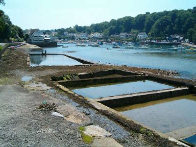 Riec sur belon parcs a huitres a riec sur belon sur le belon les routes touristiques dans le finistere guide du tourisme en bretagne