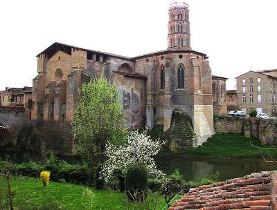 Rieux volvestre cathedrale routes touristiques de la haute garonne guide du tourisme du midi pyrenees