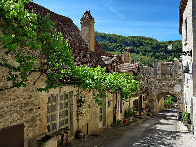 Rocamadour cite medievale grand site de france la porte basse routes touristiques du lot guide touristique midi pyrenees