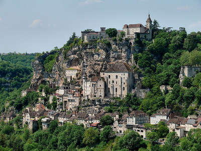 Rocamadour cite medievale grand site de france vue generale routes touristiques du lot guide touristique midi pyrenees