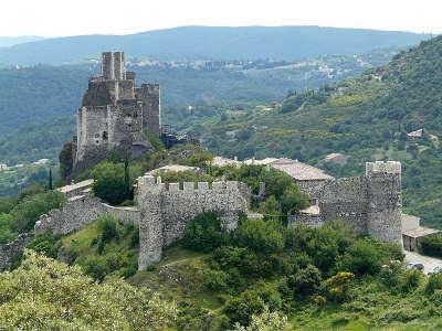 Rochemaure village de caractere route touristique de l ardeche guide du tourisme de rhone alpes