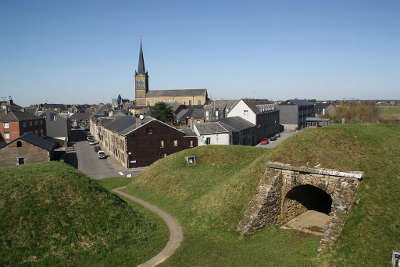 Rocroi petite cite de caractere les routes touristiques dans les ardennes guide du tourisme grand est