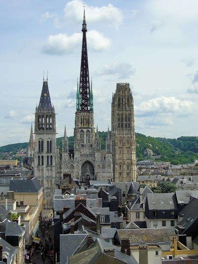 Rouen ville d art et d histoire la cathedrale notre dame routes touristiques de seine maritime guide touristique de la haute normandie