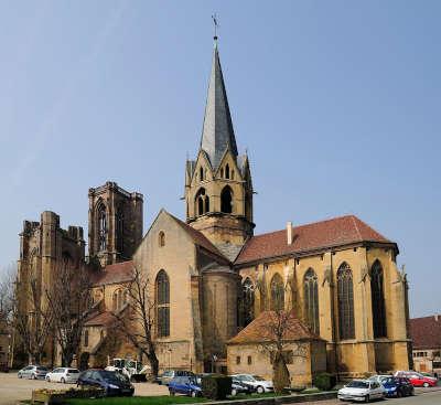 Rouffach eglise notre dame de l assomption route touristique du haut rhin guide du tourisme d alsace