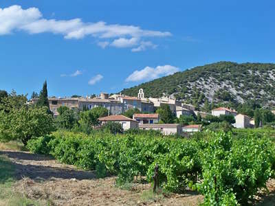 Rousset les vignes route des vins de la la drome provencale guide du tourisme de la drome