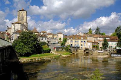 Saint astier l isle routes touristiques de la dordogne guide du tourisme d aquitaine