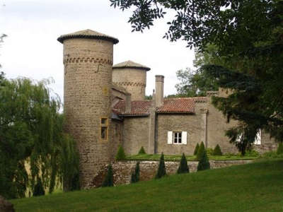 Saint bonnet le froid route a travers la haute loire routes touristiques de haute loire guide touristique auvergne