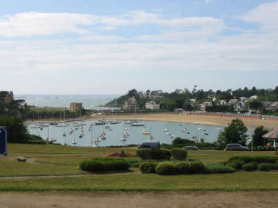 Saint briac sur mer le port et la plage du bechet routes touristiques dans l ille et vilaine guide du tourisme en bourgogne