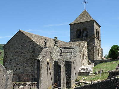 Saint floret plus beaux villages de france l eglise du chastel routes touristiques du puy de dome guide touristique auvergne