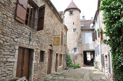 Saint gengoux le national routes touristiques en saone et loire guide du tourisme en bourgogne