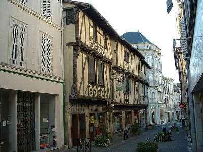 Saint jean d angely circuit cognac et la vigne route du vignoble de cognac