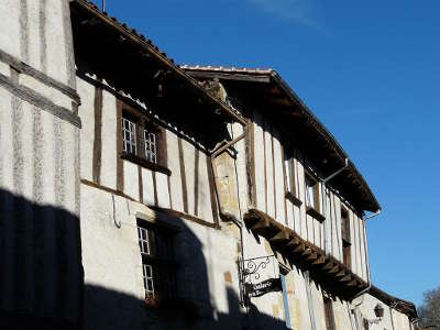 Saint jean de cole maisons a colombages l un des plus beaux villages de france les routes touristiques de la dordogne guide touristique de nouvelle aquitaine