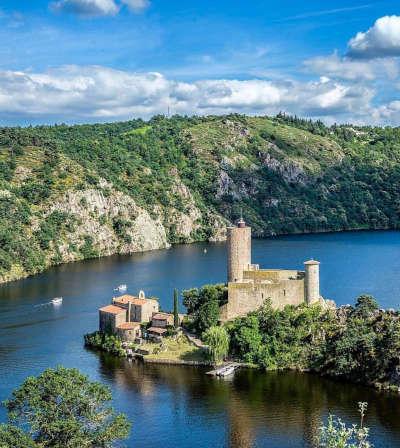 Saint just saint rambert chateau de grangent routes touristiques de la loire guide du tourisme de rhone alpes