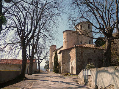 Saint lizier ville d art et d histoire le palais des eveques routes touristiques de ariege guide du tourisme midi pyrenees