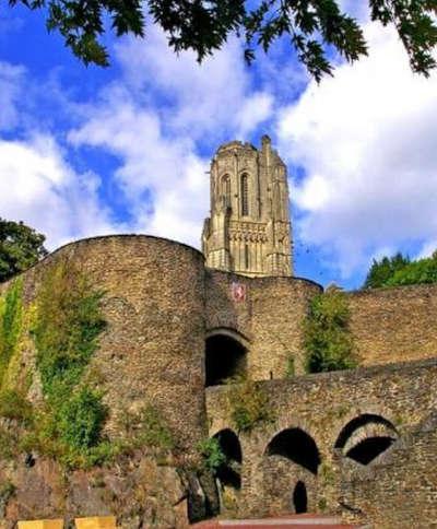 Saint lo la porte du lait routes touristiques de la manche guide touristique de normandie