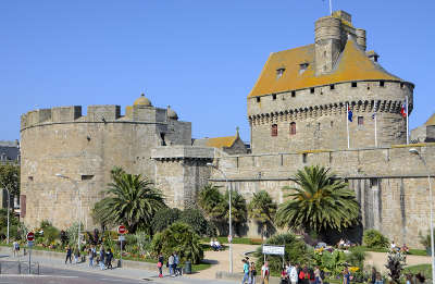 Saint malo rempart routes touristiques dans l ille et vilaine guide du tourisme en bourgogne