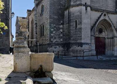 Saint marcel d ardeche fontaine routes touristiques de l ardeche guide du tourisme rhone alpes