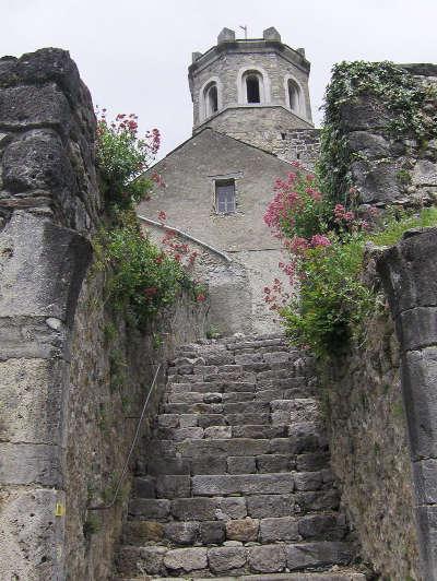 Saint pe d ardet escalier des eveches routes touristiques de la haute garonne guide du tourisme du midi pyrenees