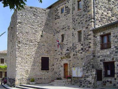 Saint vincent de barres village de caractere ancien chateau routes touristiques de l ardeche guide du tourisme rhone alpes