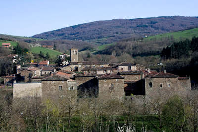 Sainte croix en jarez plus beau village prieure de la chartreuse routes touristiques de la loire guide touristique de rhone alpes