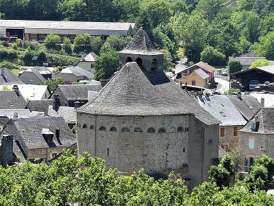 Sainte eulalie d olt plus beaux villages de france l eglise routes touristiques de aveyron guide du tourisme midi pyrenees