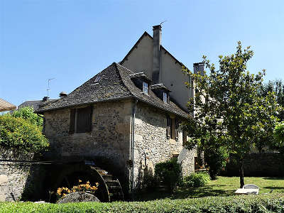 Sainte eulalie d olt plus beaux villages de france le moulin du xviie siecle routes touristiques de aveyron guide du tourisme midi pyrenees